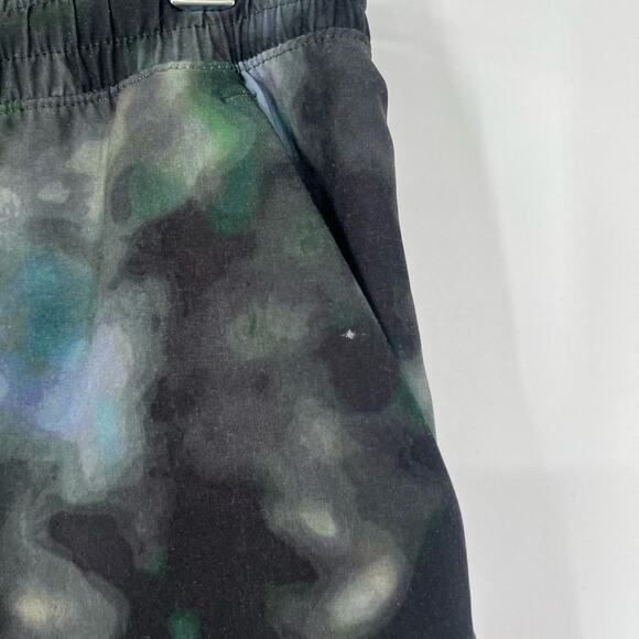 Lululemon Pace Breaker Shorts 9" Liner - Picture 3 of 9
